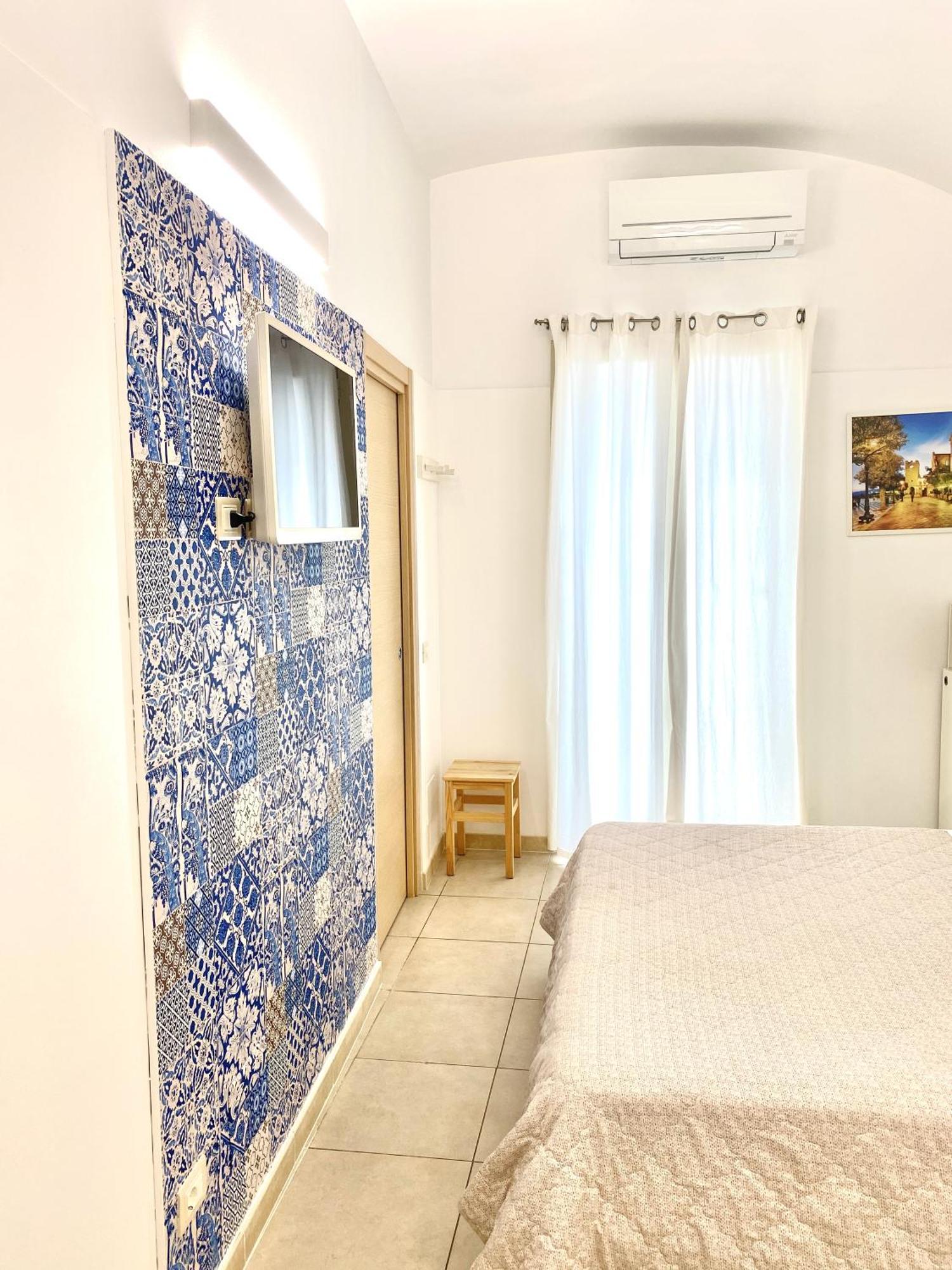 Nina B&B Джардини-Наксос Номер фото